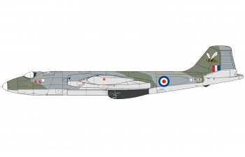 Сборная модель Британский средний бомбардировщик English Electric Canberra B.2/B.20