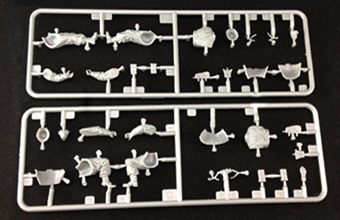 Сборная модель 75mm Pack Howitzer M1A1 (British Airborne Version) & Gun Crew