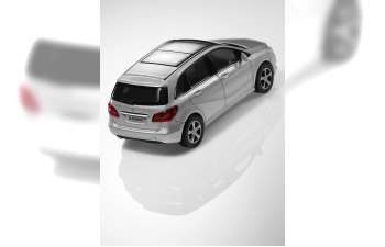 MERCEDES-BENZ B-Klasse W246 B180 (2011), polar silver