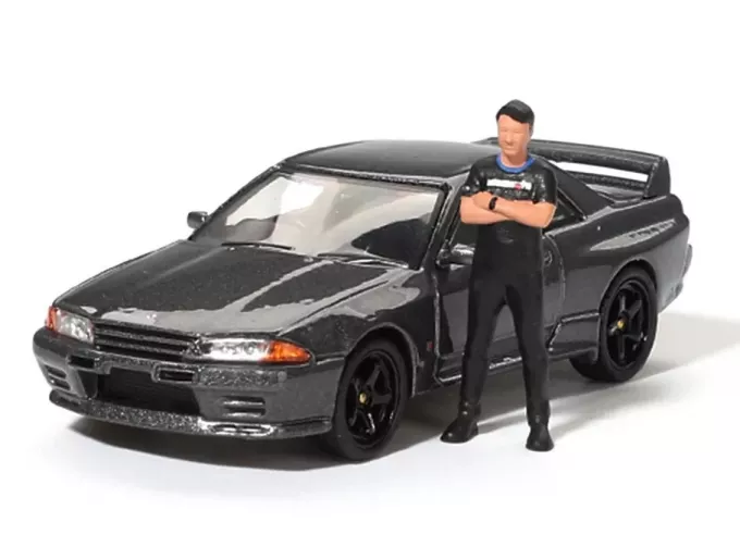NISSAN Skyline GT-R (R32) Gunmetal с фигуркой Matsuda