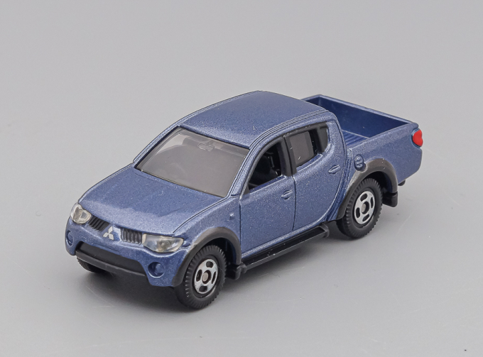 MITSUBISHI Triton, blue