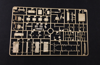 Сборная модель British 6 Pdr Anti-Tank Gun (Airborne) With 1/4 Ton Truck & Crew