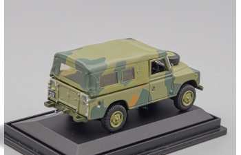 LAND ROVER Serie III 109, green