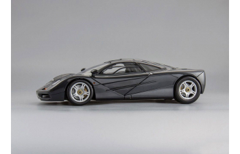 MCLAREN F1 Road Car (1993), black