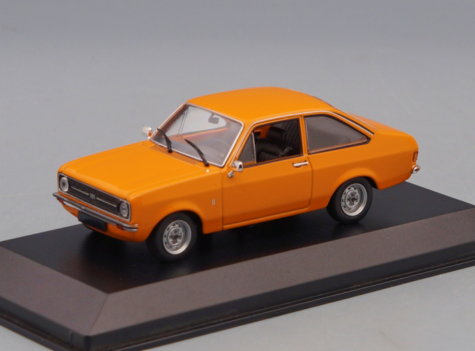 FORD Escort (1975), orange