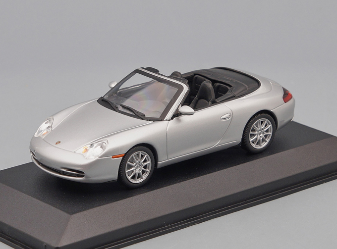 PORSCHE 911 Cabriolet (996) (2001), silver