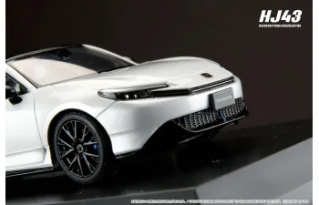 HONDA Prelude (2025), white with black roof