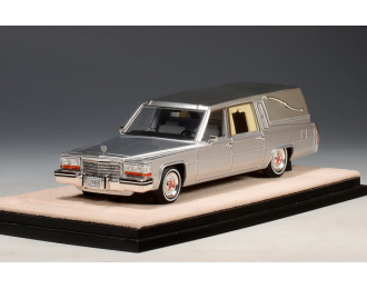 CADILLAC Superior Hearse (катафалк) (1980), Silver