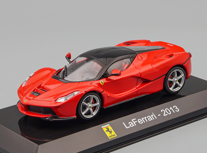 FERRARI LaFerrari 2013, red