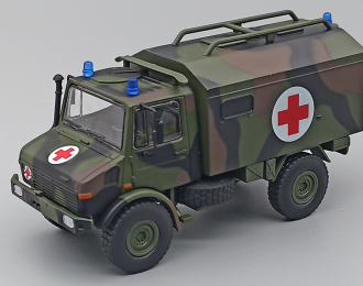 MERCEDES-BENZ Unimog U1300L (Br.435) Military Ambulance, three-color camouflage