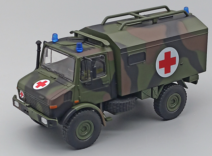 MERCEDES-BENZ Unimog U1300L (Br.435) Military Ambulance, three-color camouflage