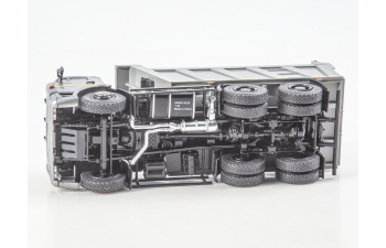 Камский грузовик 6520 самосвал, серый