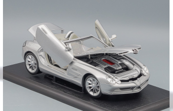 MERCEDES-BENZ Vision SLR Roadster, silver