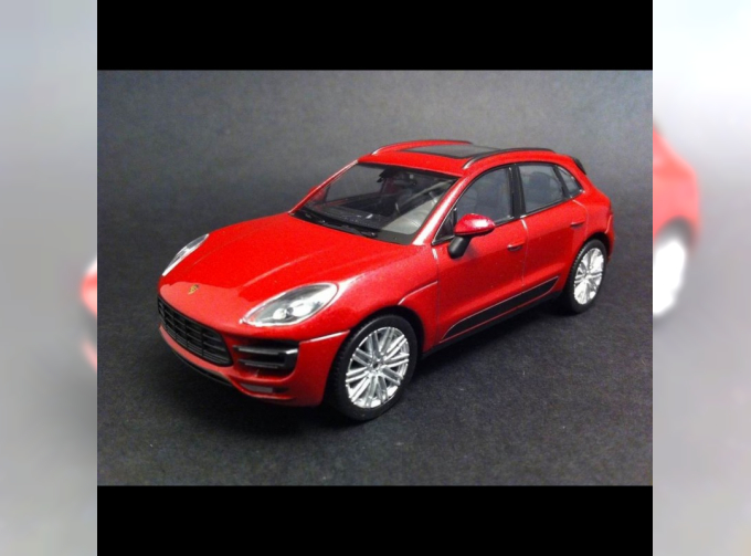 PORSCHE MACAN Turbo 2015 impulsrot