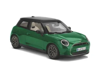 MINI Cooper Se (2023), British Racing Green