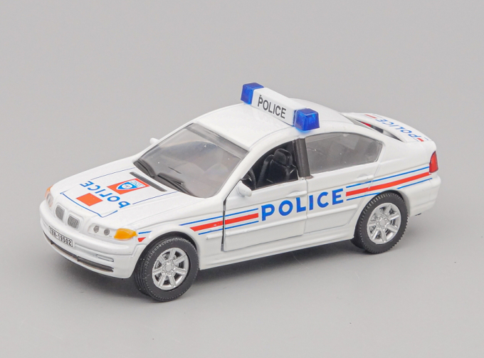 BMW 328i Police France, white