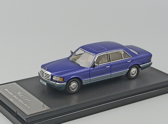 MERCEDES-BENZ 560SEL W126, blue