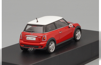 Mini Cooper S (2006), chilly red