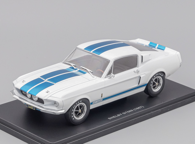 FORD Mustang SHELBY GT500 (1967), Ford Mustang 11