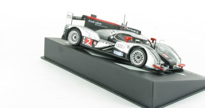 AUDI R18 TDI, серия Passion de la Vitesse 46, серебристый