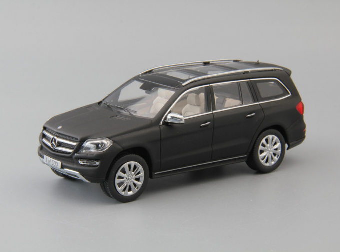 MERCEDES-BENZ GL-Class, matte black