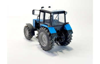 Сборная модель трактора 1221.2