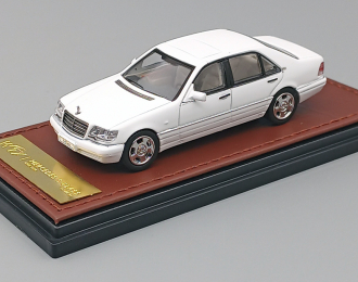 MERCEDES-BENZ S600 V12 (W140), white