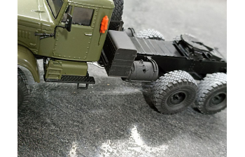 Держатель запасного колеса (ДЗК) КРАЗ-255Б ранний