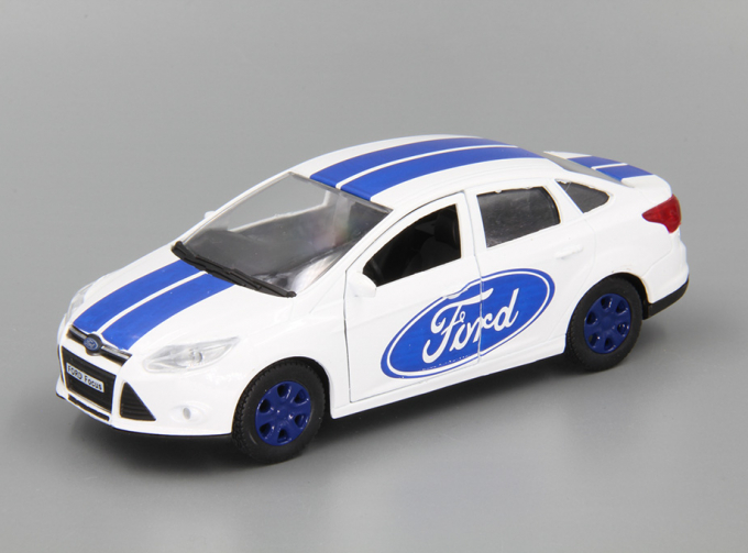 FORD Focus Sedan Спорт, белый / синий