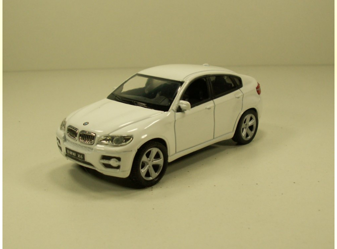 BMW X6, белый