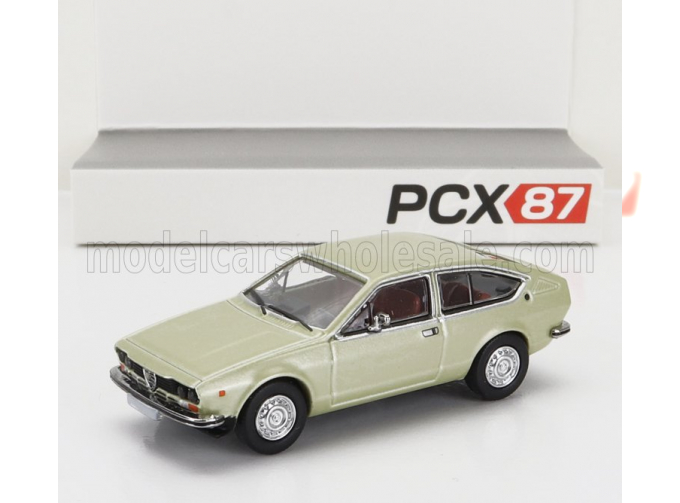 ALFA ROMEO Alfetta Gt (1974), Very Light Green Met