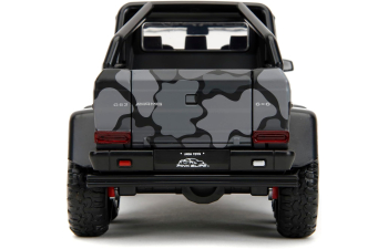 MERCEDES-BENZ G AMG 6X6, camouflage