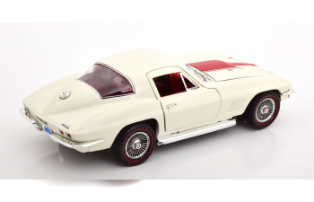 CHEVROLET Corvette 427 (1967), white red