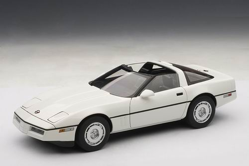 CHEVROLET CORVETTE 1986, white