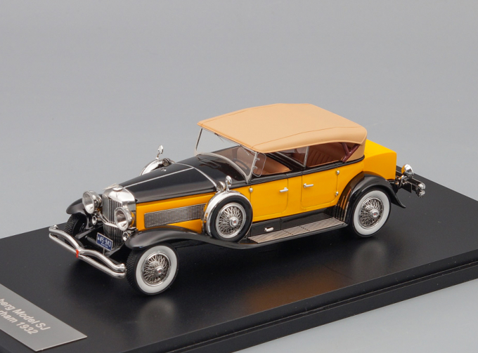 DUESENBERG Model SJ Tourster Derham 1932, yellow / black