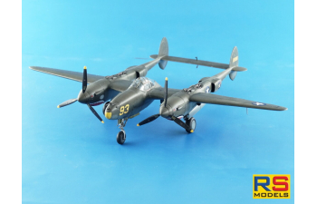 Сборная модель P-38E Lightning "Aleutian"