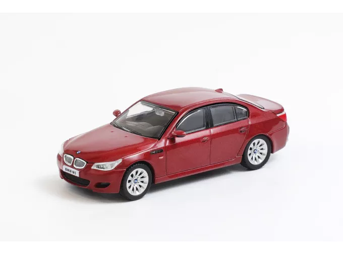 BMW M5 E60 (2004), red