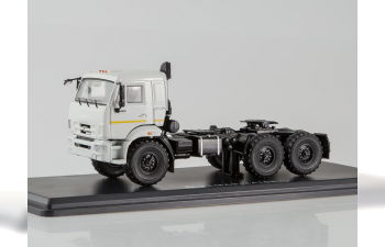 Камский грузовик 44108 седельный тягач, белый