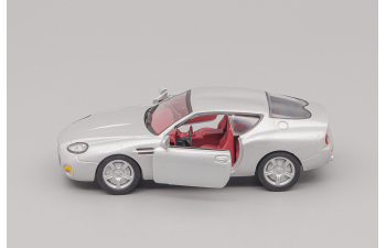 ASTON MARTIN Vanquish, silver
