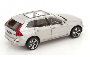 VOLVO XC60 Recharge (2022), silver