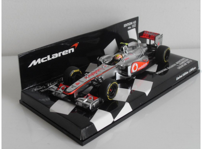 McLAREN MERCEDES-BENZ Vodafone Showcar L.Hamilton 2012