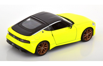 NISSAN 400z Coupe (2022), yellow