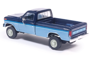 FORD F-150 Custom Explorer Short Bed Styleside 4x2 Pickup (1981), 2 tone blue