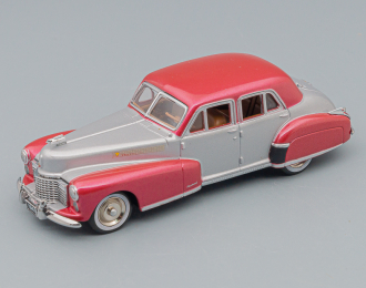 CADILLAC Fleetwood Series Sixty Special (1941), silver / red