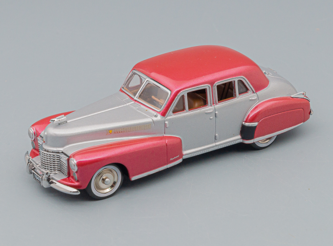 CADILLAC Fleetwood Series Sixty Special (1941), silver / red