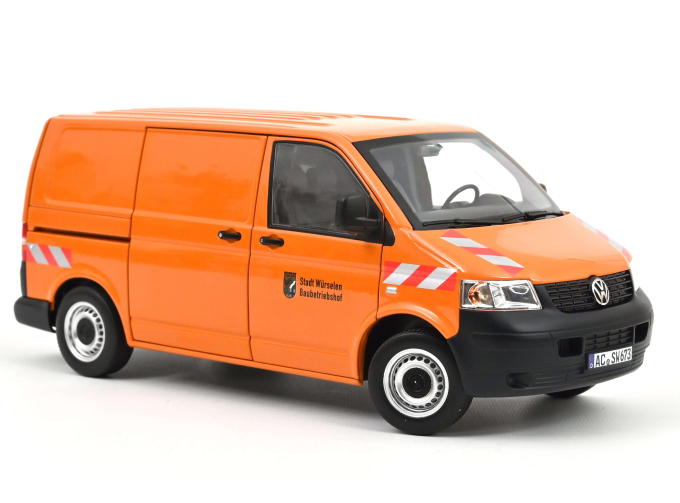 VOLKSWAGEN T5 VAN Transporter (2003), orange