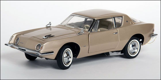 STUDEBAKER Avanti (1963), light gold