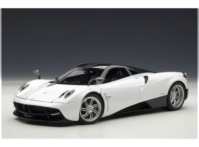 PAGANI HUAYRA 2011, WHITE