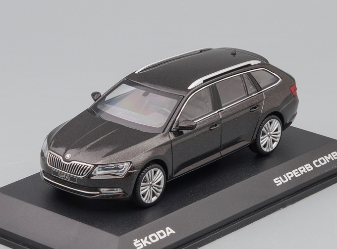 SKODA Superb 3 Combi hnědá