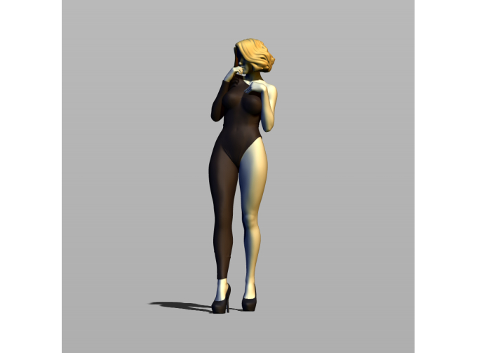 Фигура В комбинезоне, окрашенная